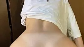 experienced girlfriend shakes huge ass in ultimate lap dance seduction