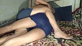 bhabhi spreads for hard anal pounding in tight indian ass