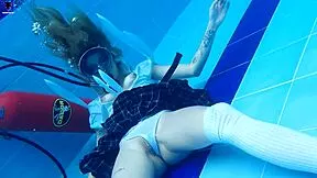 Scooba diving with sexy Ashlee Rose turns into underwater pool tease
