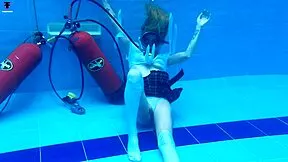 Scooba diving with sexy Ashlee Rose turns into underwater pool tease