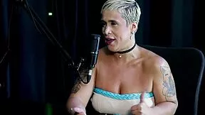 Loira Pelada Gets Sensual Massage After Regretful Night Out