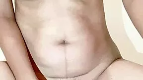 lonely young asian janda fingers juicy pussy to triple squirting orgasms!