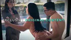 Pretty Teen Eva Nyx Forces BF to Eat Pussy for Apology Cum