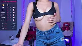 Colombian Brunette Latina Plugs Bubble Butt After Wet Pussy Tease on Webcam