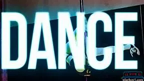 twerking fitness teens shake asses in hot dance class