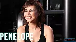 twerking fitness teens shake asses in hot dance class