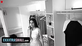 i spied on those big tit latinas in the locker room and scored deepthroat