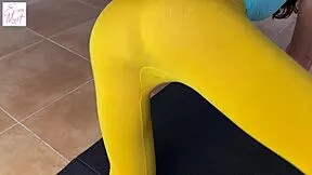 watching mom's fit best friend yoga wet puffy pussy then doggystyle pounding her 💦🍑