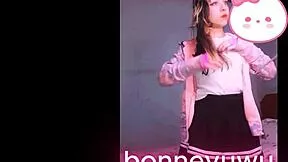 Bonneyuwu argentina putita skirt up masturbating sexy 😈🔥
