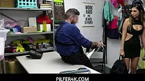 Gianna Dior's big ass caught stealing gets garage punishment fuck 😈🍑