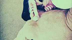 veronica's solo ass shaking fetish play with dildo and feet is my daily trans fix