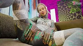 omg tattooed goth queen fingers gaping asshole in lingerie heels!