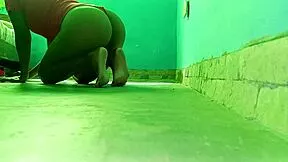 stepdaughter cleaning lady delivers mindblowing oral with big tits and ass