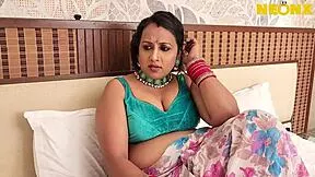 Desi milf's juicy hairy pussy gets licked and fucked hard by young desi boy up close