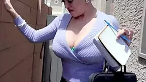 so hoa dee williams gets this foot massage from quinton james, then he flips her for epic anal on the sofa.