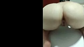 omg cuckold hubby films squirting wife offering wet pussy to work buddies!