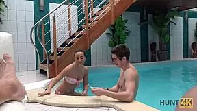 Hunt4k Babe Fingers Pussy Then Blows Stranger for Cash Behind Boyfriend's Back.