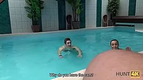 Hunt4k Babe Fingers Pussy Then Blows Stranger for Cash Behind Boyfriend's Back.