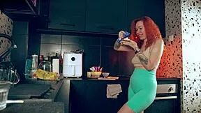 morning quickie in kitchen 😈 i bend her over doggystyle before breakfast cum