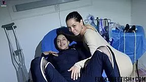 yessica bunny eats helen star's pussy in hot lesbian play