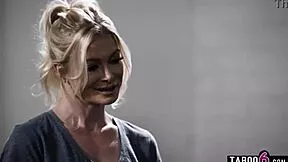 Landlady Milf Serena Siren Slips Into Tenant Jewelz Blu's Panties for Pussy Licking