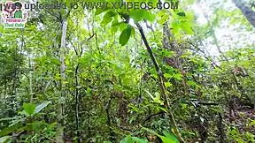 Hot thai babe licks pussy outdoors then creampies with roommate 😏🌳