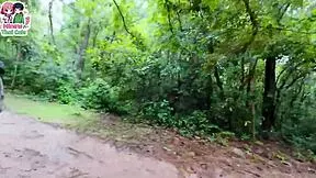 Hot thai babe licks pussy outdoors then creampies with roommate 😏🌳