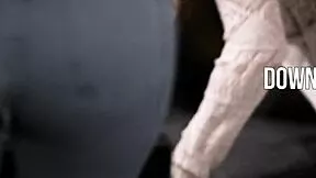 Landlady Milf Serena Siren Slips Into Tenant Jewelz Blu's Panties for Pussy Licking