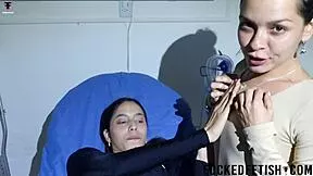 yessica bunny eats helen star's pussy in hot lesbian play