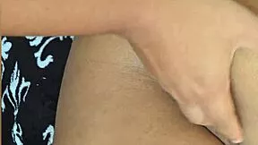 cogiendo a esta mama soltera latina culona en el balcon mientras sus hijos juegan abajo