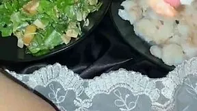 Kinky Saudi virgin teen dives into extreme food fetish masturbation in luxury LA