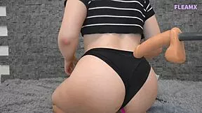 hey cutie, watch this horny latina 18yo masturbate wet on cam