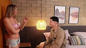 Muscular electrician spanks colombian blonde's big ass for payment in homemade pov