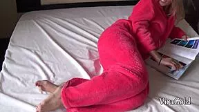 good morning beauty jessi gold! time for quick fuck and cum on that ass 😍🍑💦