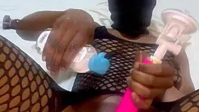 damn this wet teen fucks her fat dildo crazy squirting everywhere 💦🍆