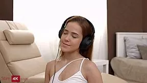 Nicole Murkovski bends flexibly for boyfriend's cowgirl ride