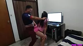 teaching my cute innocent lil stepsis perreo dominicano reggaeton dancing 😏