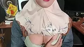 Masturbating Hijab Ladyboy Explodes Cum