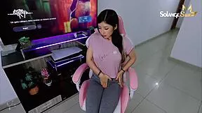 gaming girl soaks leggings squirting hard from wet pussy play