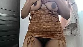 aww man, stepdaughter's bouncin that juicy latina ass on the dildo till she squirts everywhere soakin the sheets