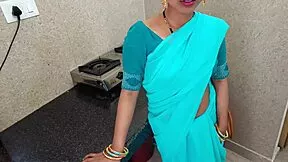 Desi bhabhi screams in pain from first brutal doggy anal