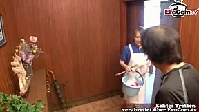 hairy japanese maid teen gets pussy creampied by hotel guest