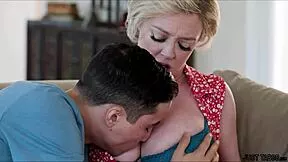 whoa that monster dong belongs to mommy now young man!! 😍💦