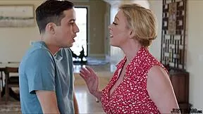 whoa that monster dong belongs to mommy now young man!! 😍💦