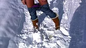 on ski trip i stripped n peed in snow ❄️🌨️