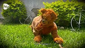 i crave licking her shaved colombian pussy outdoors in wild lesbian scissoring game