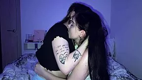 stepsister squeezes me tight between legs for dirty cunnilingus fun