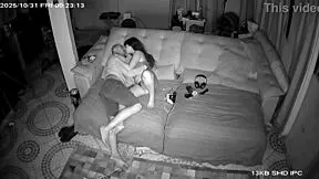 câmera de segurança catches married man licking wife's best friend pussy