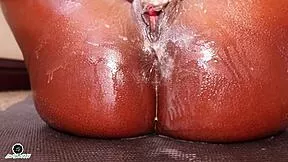 i can't stop fingering my creamy ebony asshole and pussy lola black