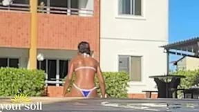 tchau feliz natal banho piscina gostoso depois noel tatuado me deu peru ebony brazilian peruvian interracial sexy